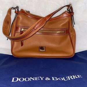 Dooney & Bourke PEBBLE Grain